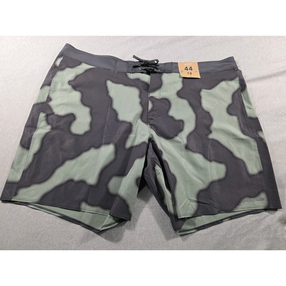 NWOT *READ* Patagonia Hydropeak Clouds Green Black Boardshorts‎ Mens 44